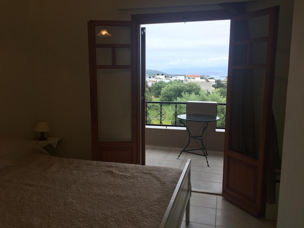 Janet'S Apartments Elounda Экстерьер фото